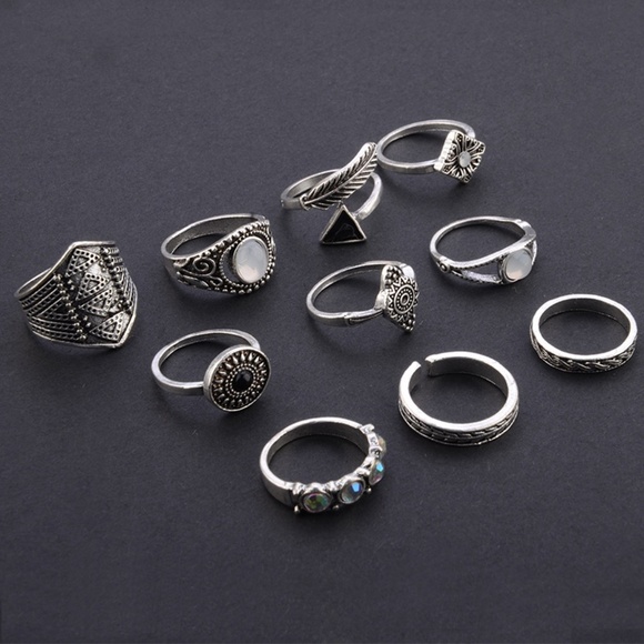 **DOMITILLE* 10-Pc Silver Arrow Fashion Ring Set - Picture 7 of 9